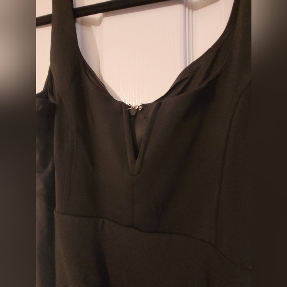LE CHATEAU LITTLE BLACK DRESS- SIZE SM - Picture 2 of 5